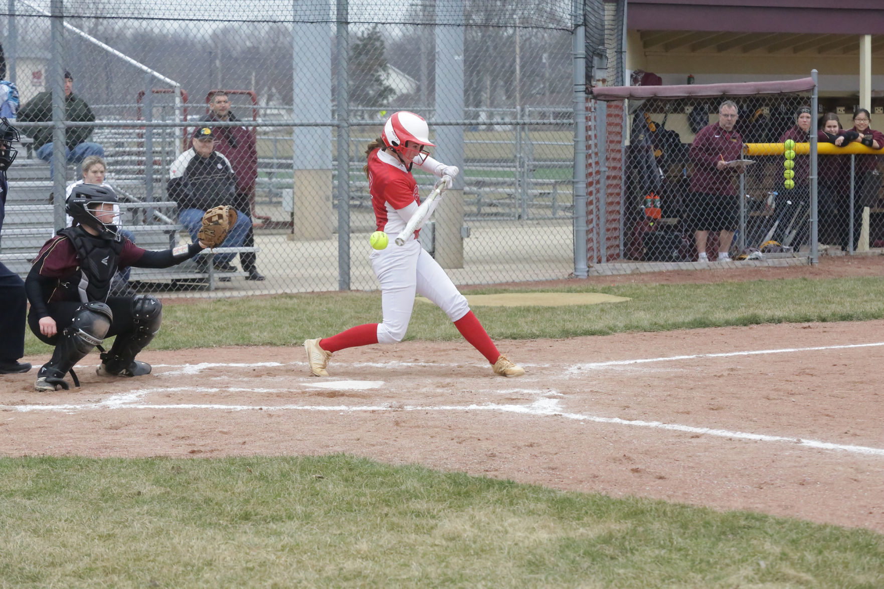 Gallery Bulldogs vs Trojans in softball